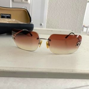 Chanel Vintage Sunglasses Y2K Rhinestone